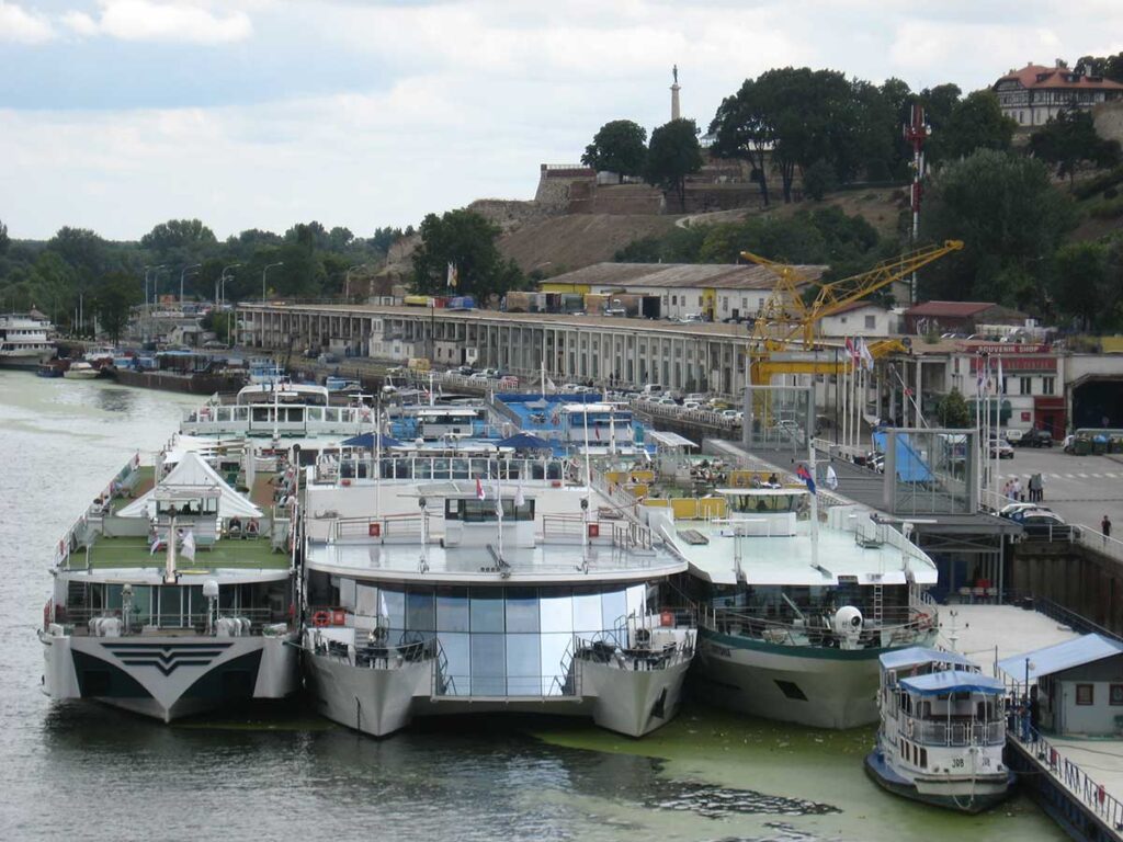 Međunarodni kruzeri u pristaništu Luka Beograd
